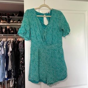 Women’s Medium Blue Floral Romper